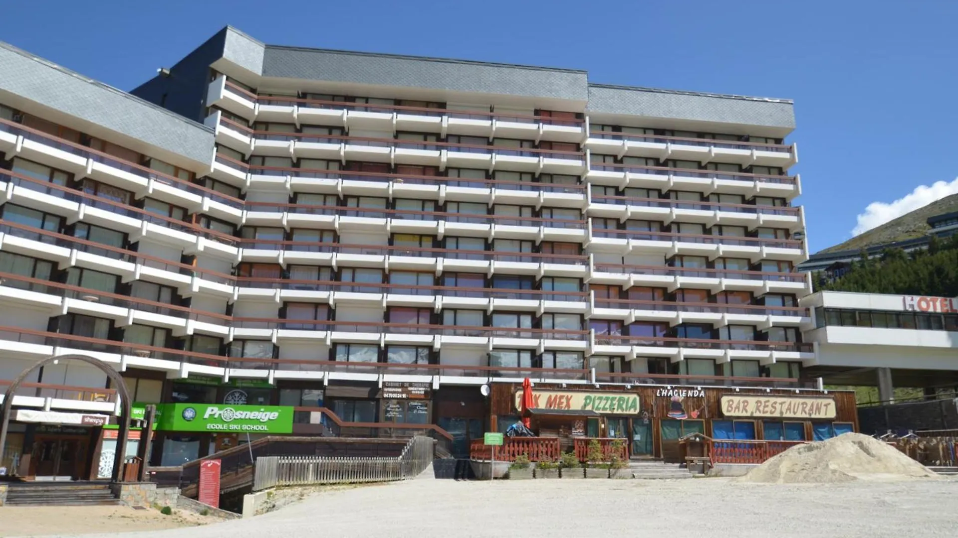 Studio Ideal Couple, Au Pied Des Pistes Avec Balcon Et Equipements Complets - Les Menuires - Fr-1-452-102 Saint-Martin-de-Belleville Apartment